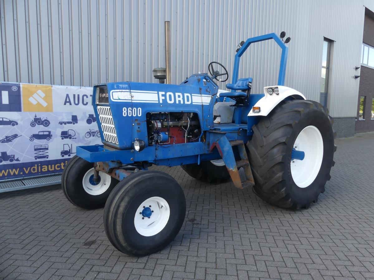 Ford 8600