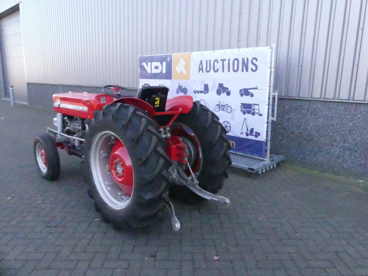 Massey-Ferguson 135