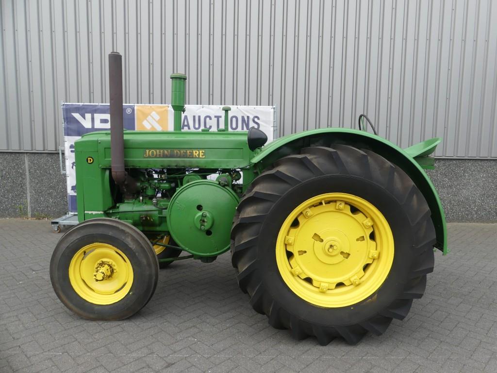 John-Deere D