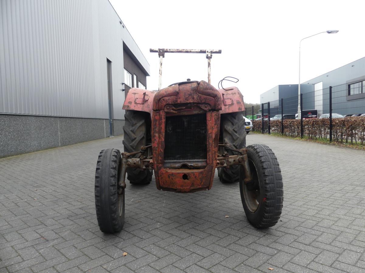 Massey-Ferguson 35