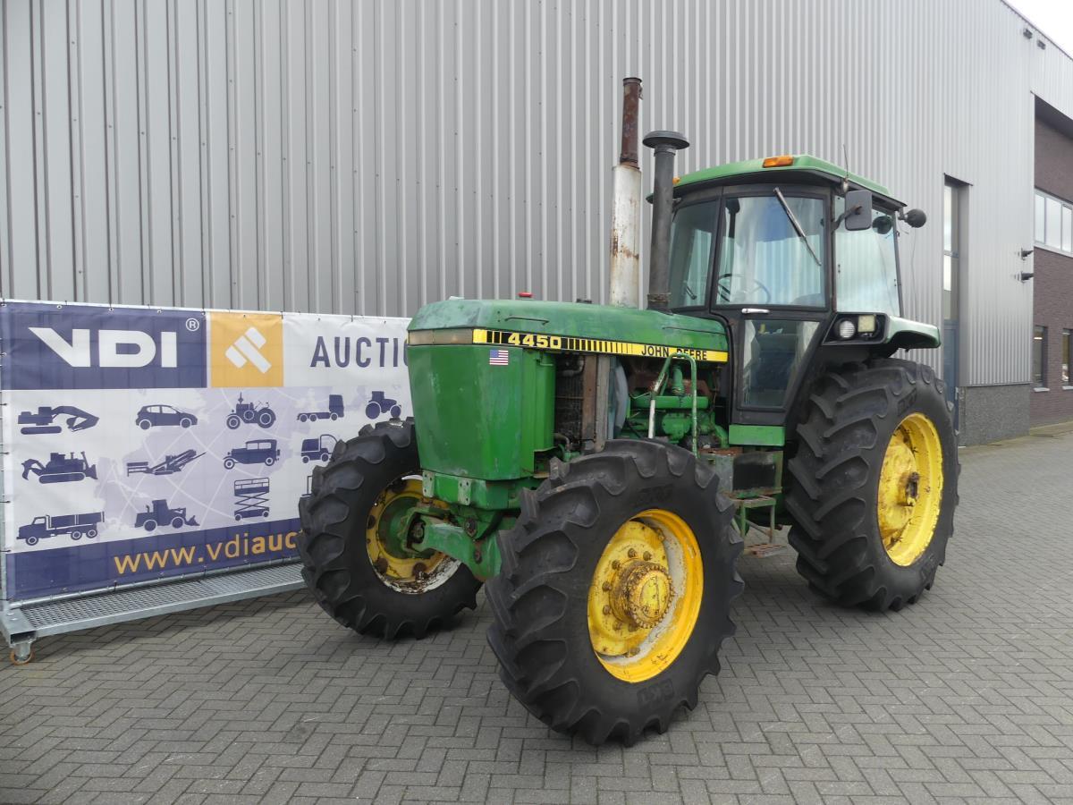 John-Deere 4450