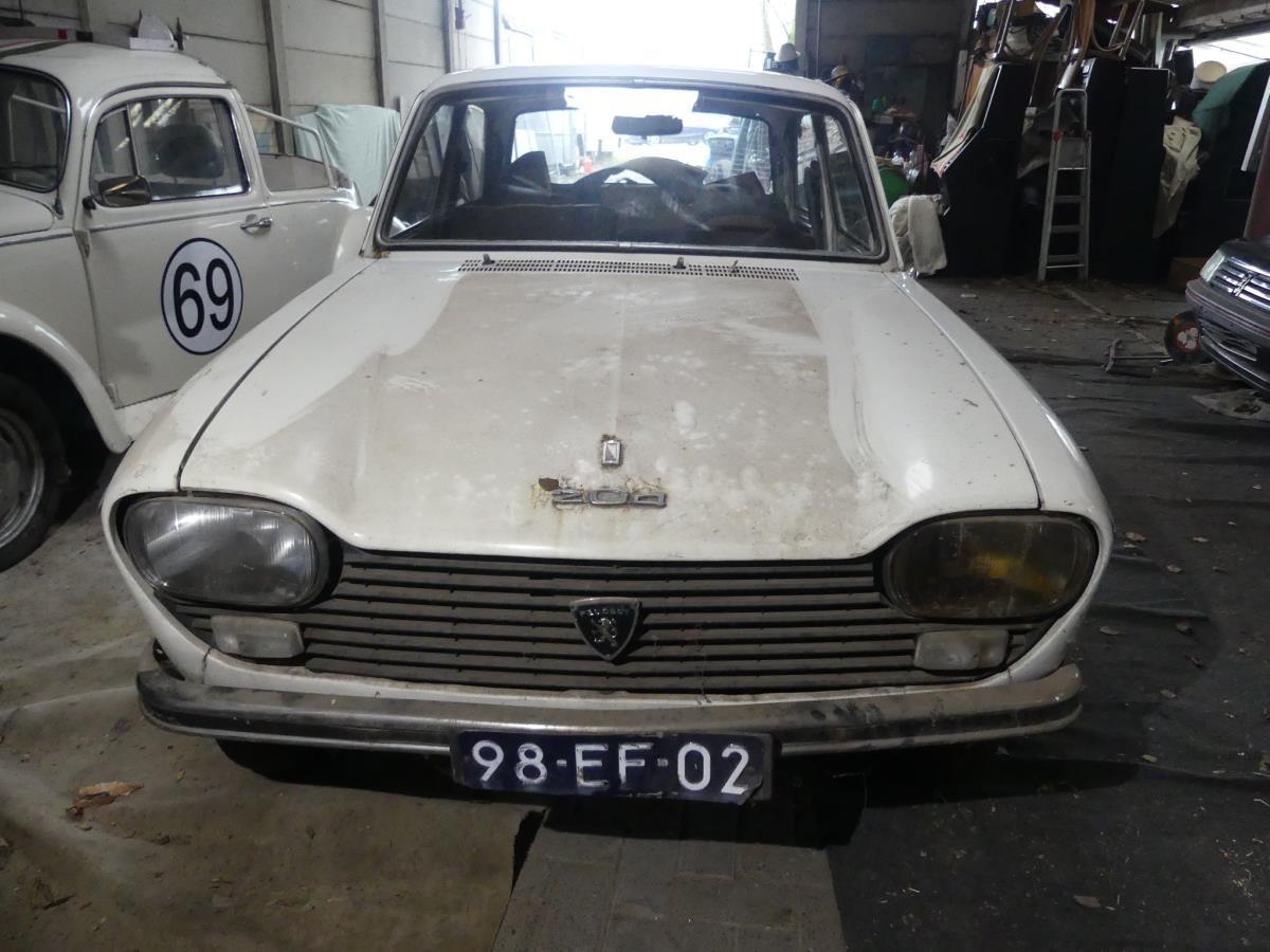 Peugeot 204