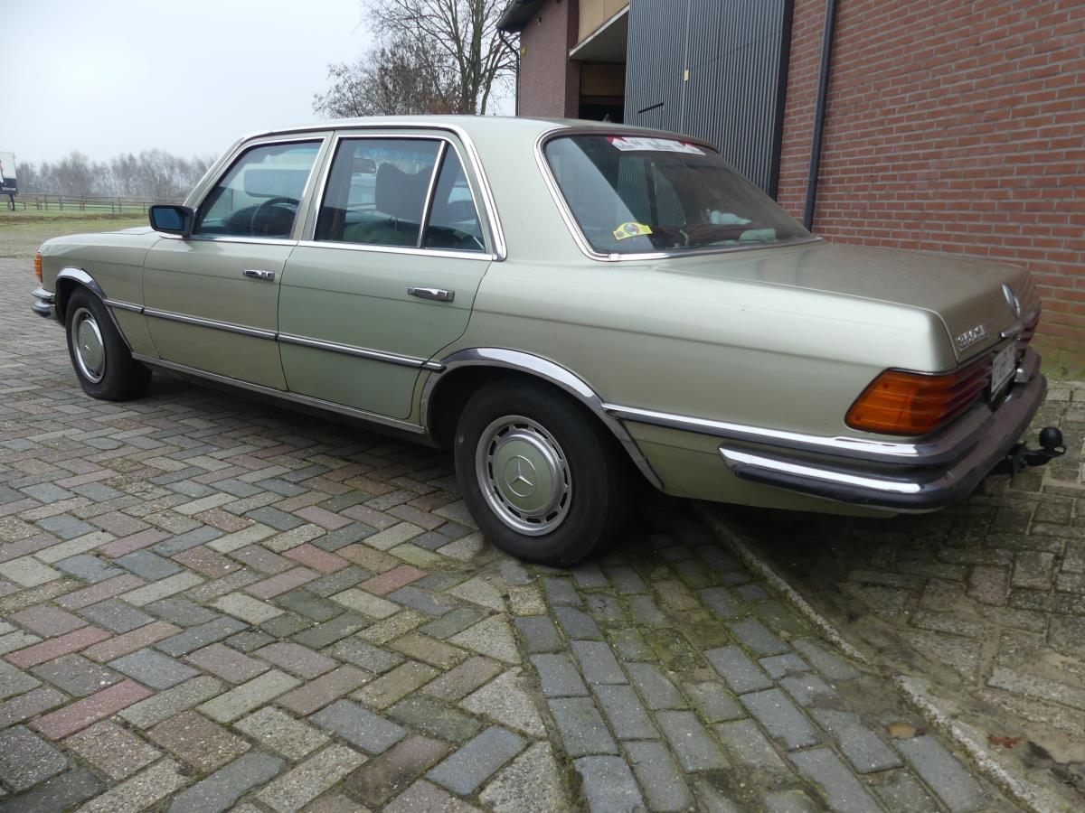 Mercedes-Benz 350SE