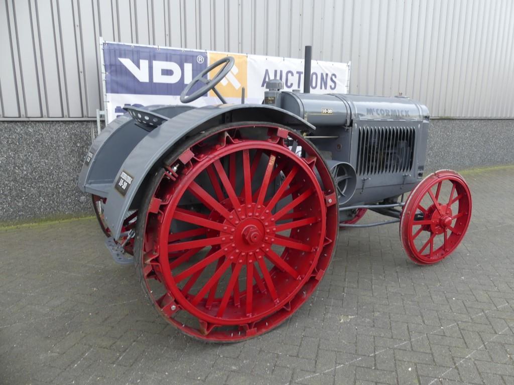 MC Cormick Deering 10/20 