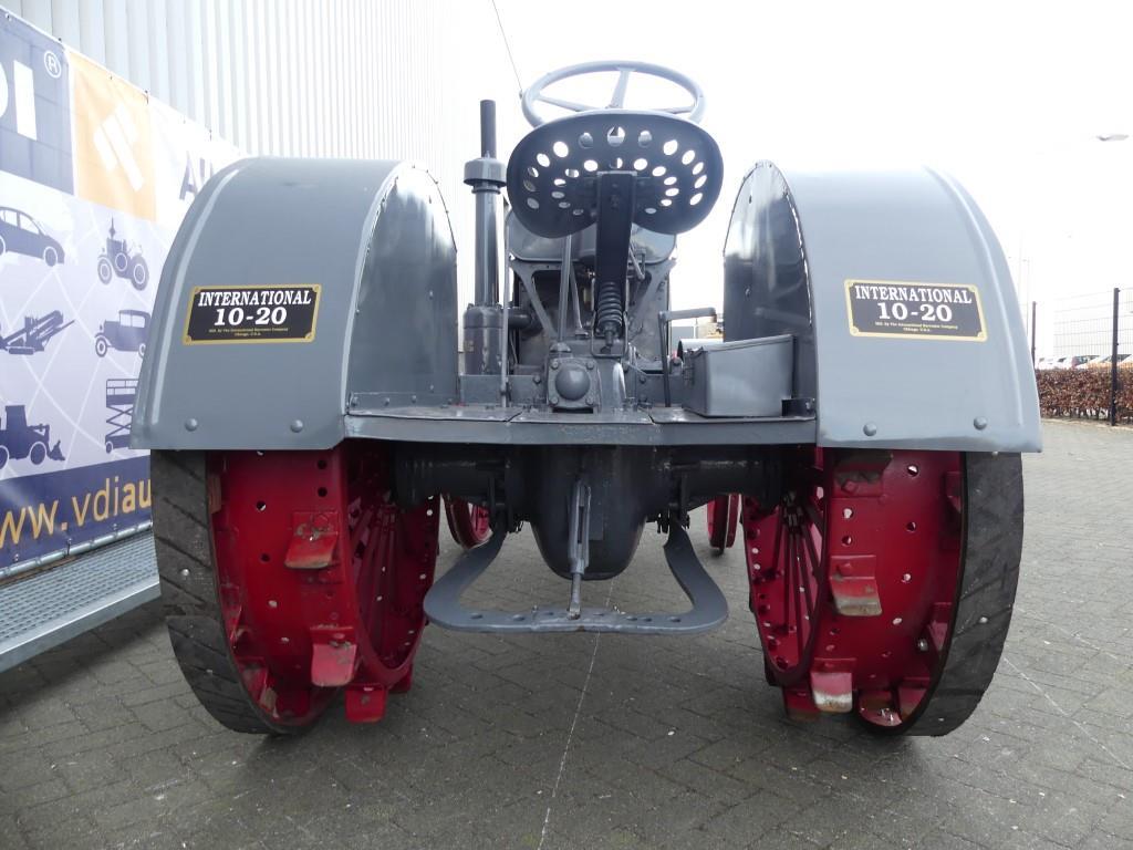 MC Cormick Deering 10/20 