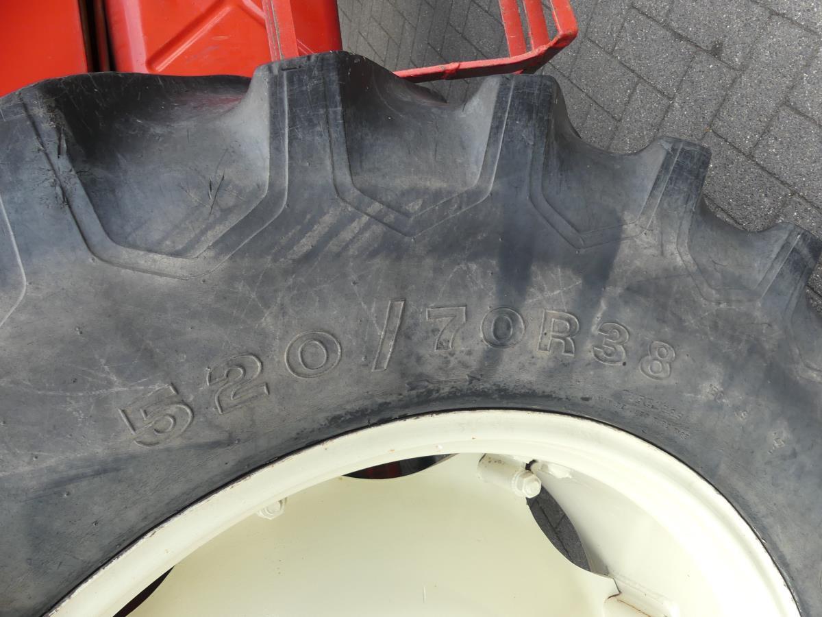 International 1055 4WD