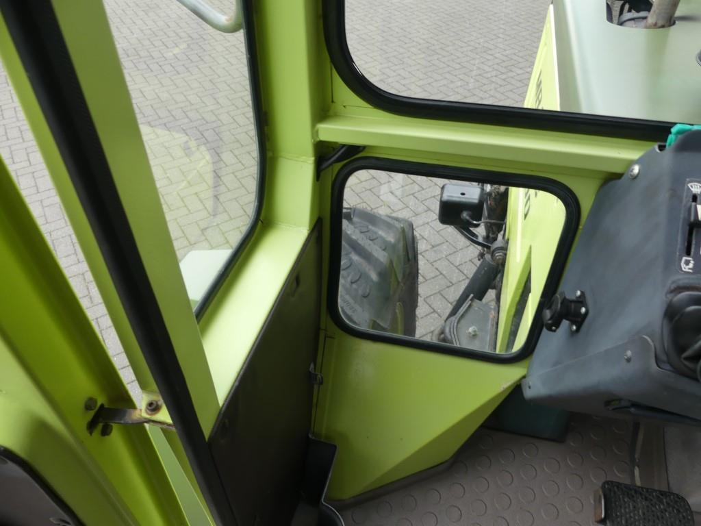 Mercedes Benz Trac 700