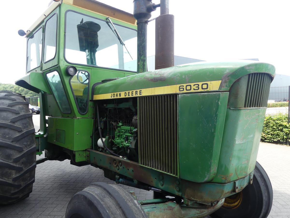 John-Deere 6030