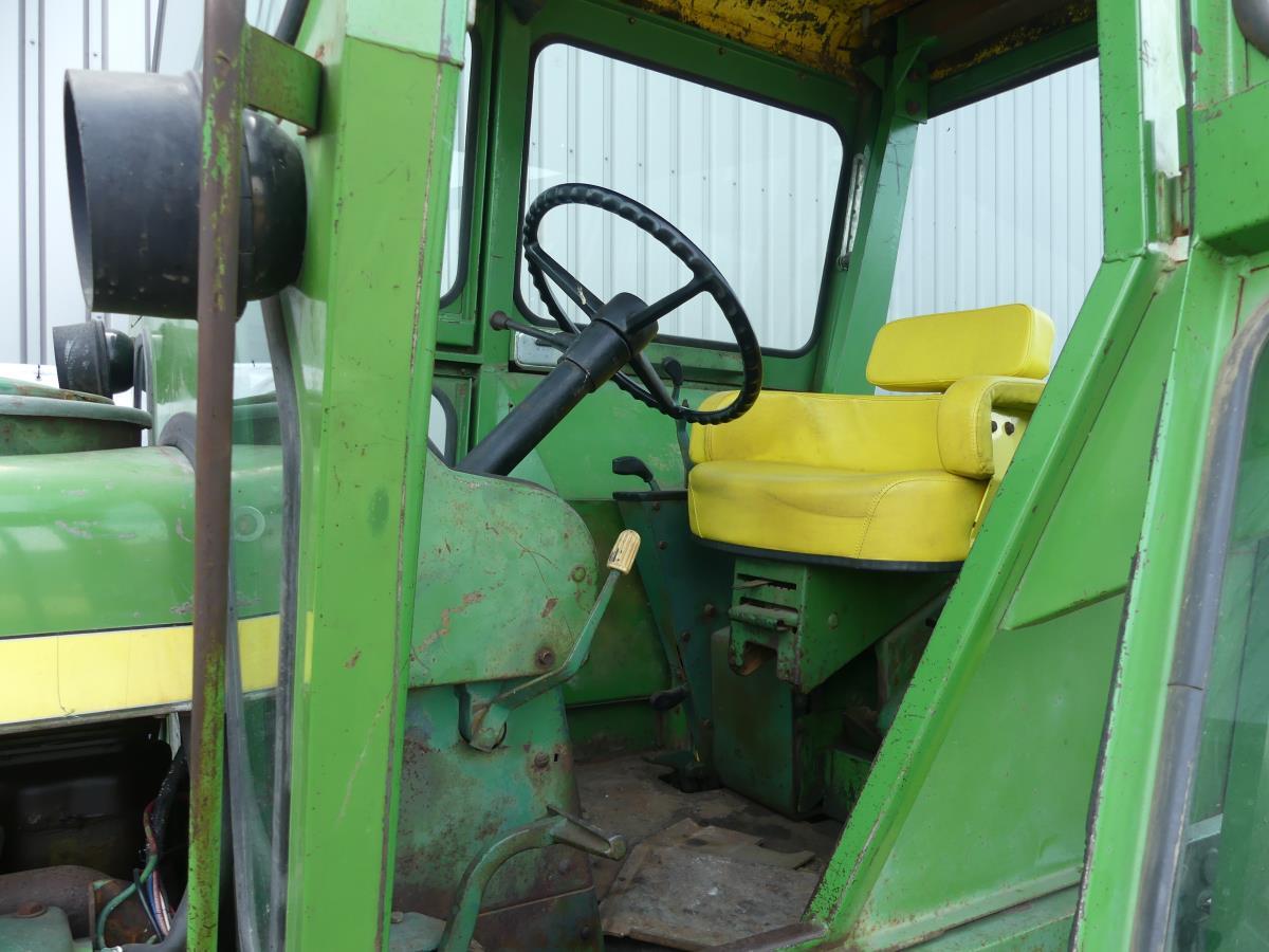 John-Deere 6030