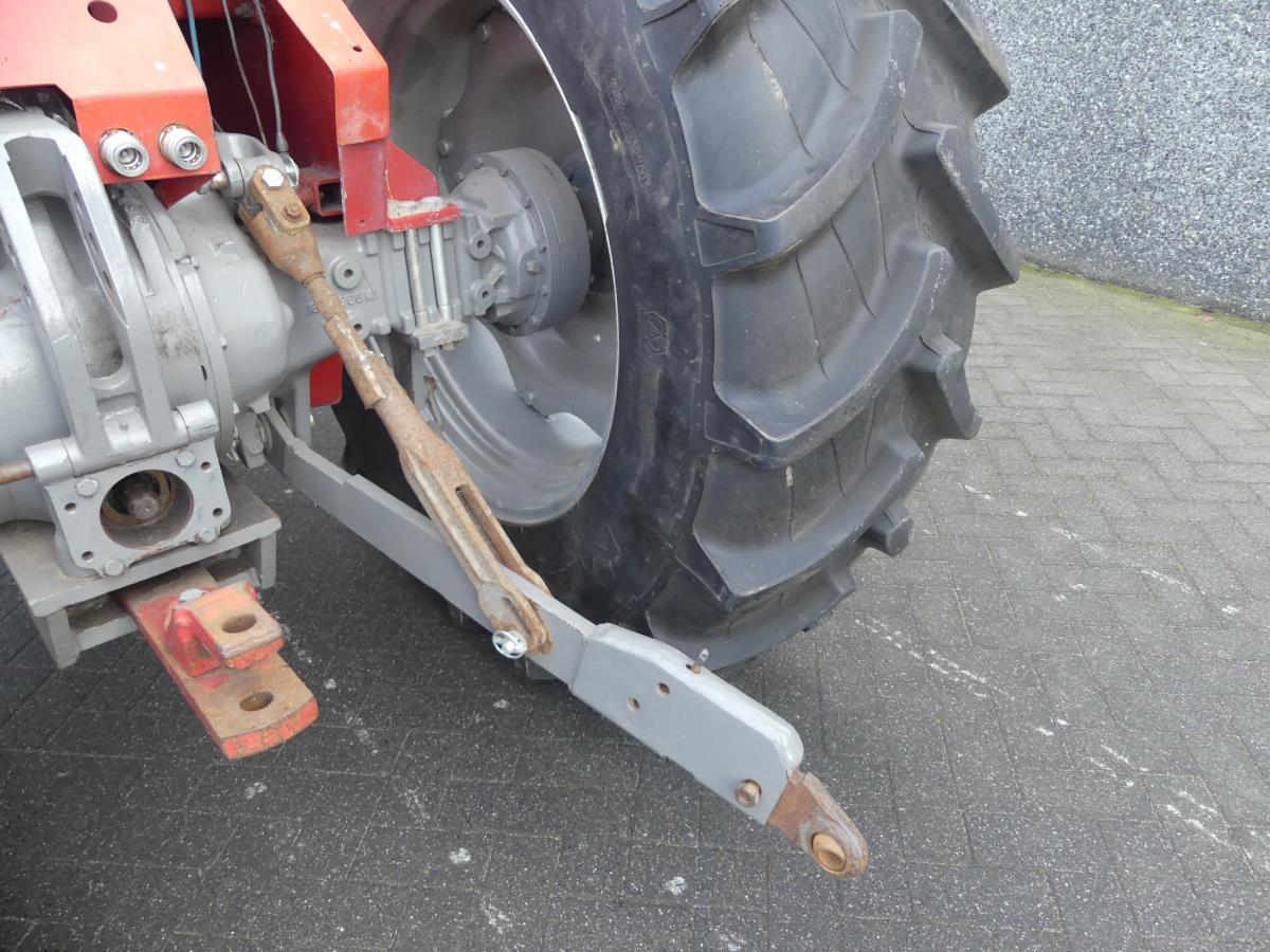 Massey-Ferguson 1200