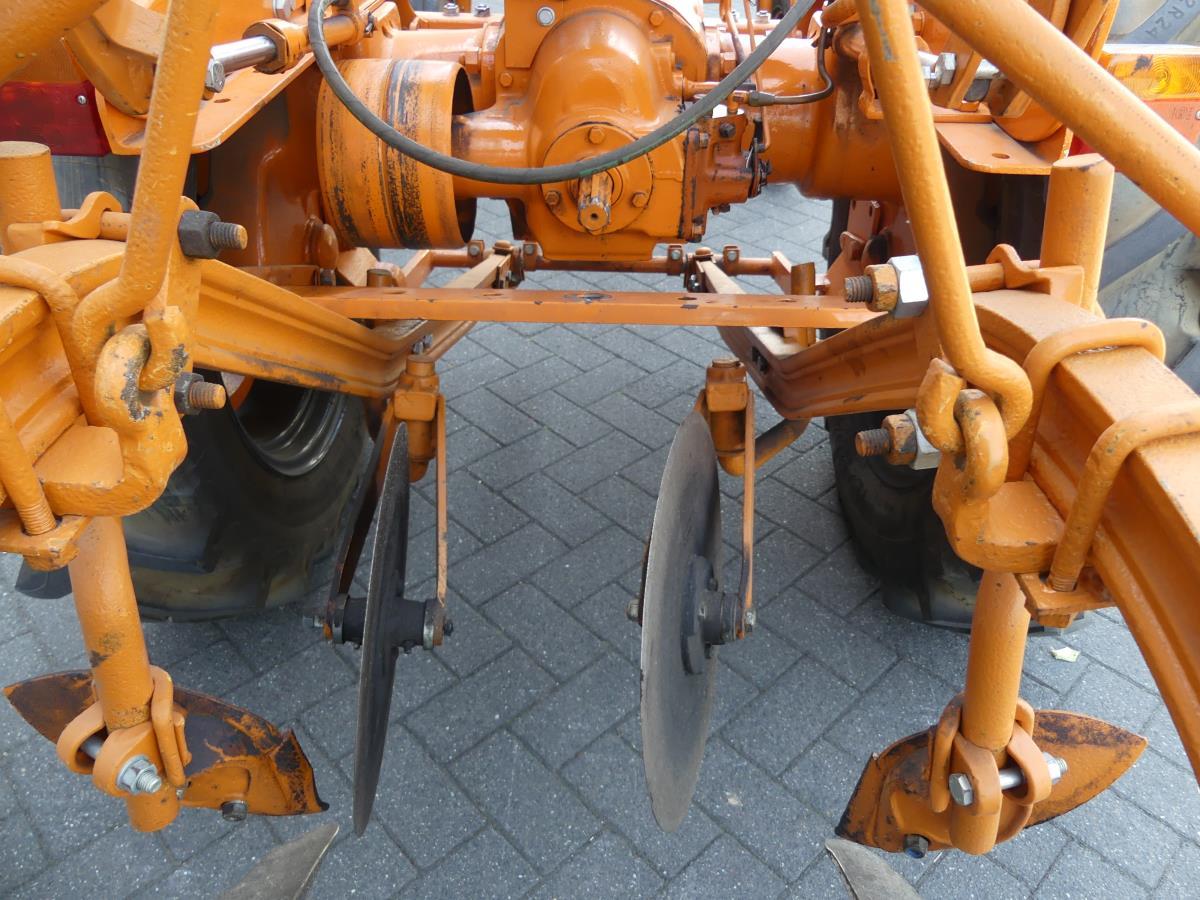Allis-Chalmers B