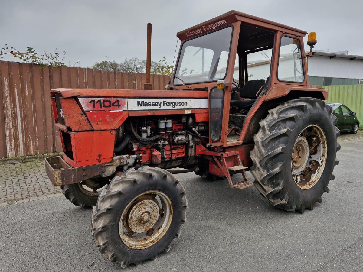 Massey-Ferguson 1104