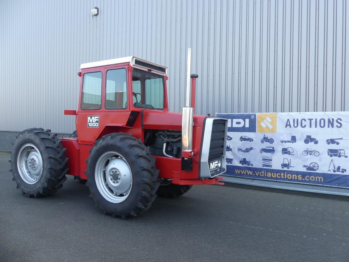 Massey-Ferguson 1200
