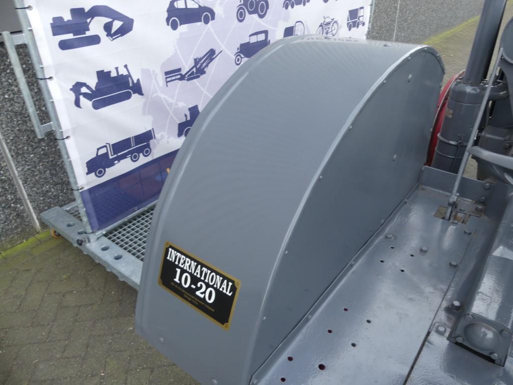 MC Cormick Deering 10/20 