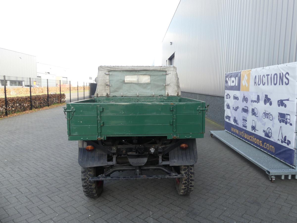 Mercedes-Benz Unimog
