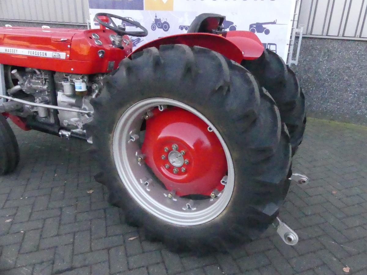 Massey-Ferguson 135