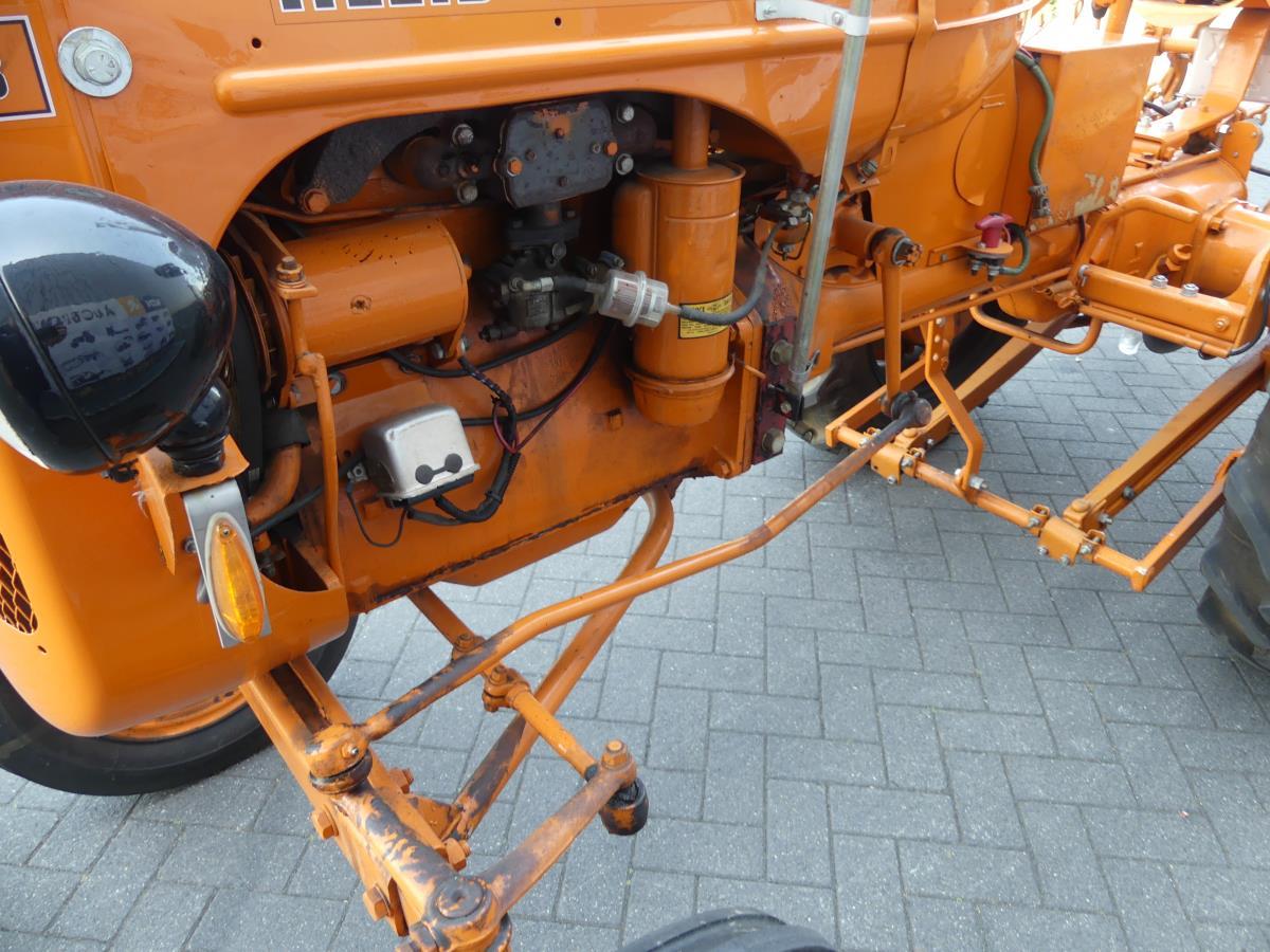 Allis-Chalmers B