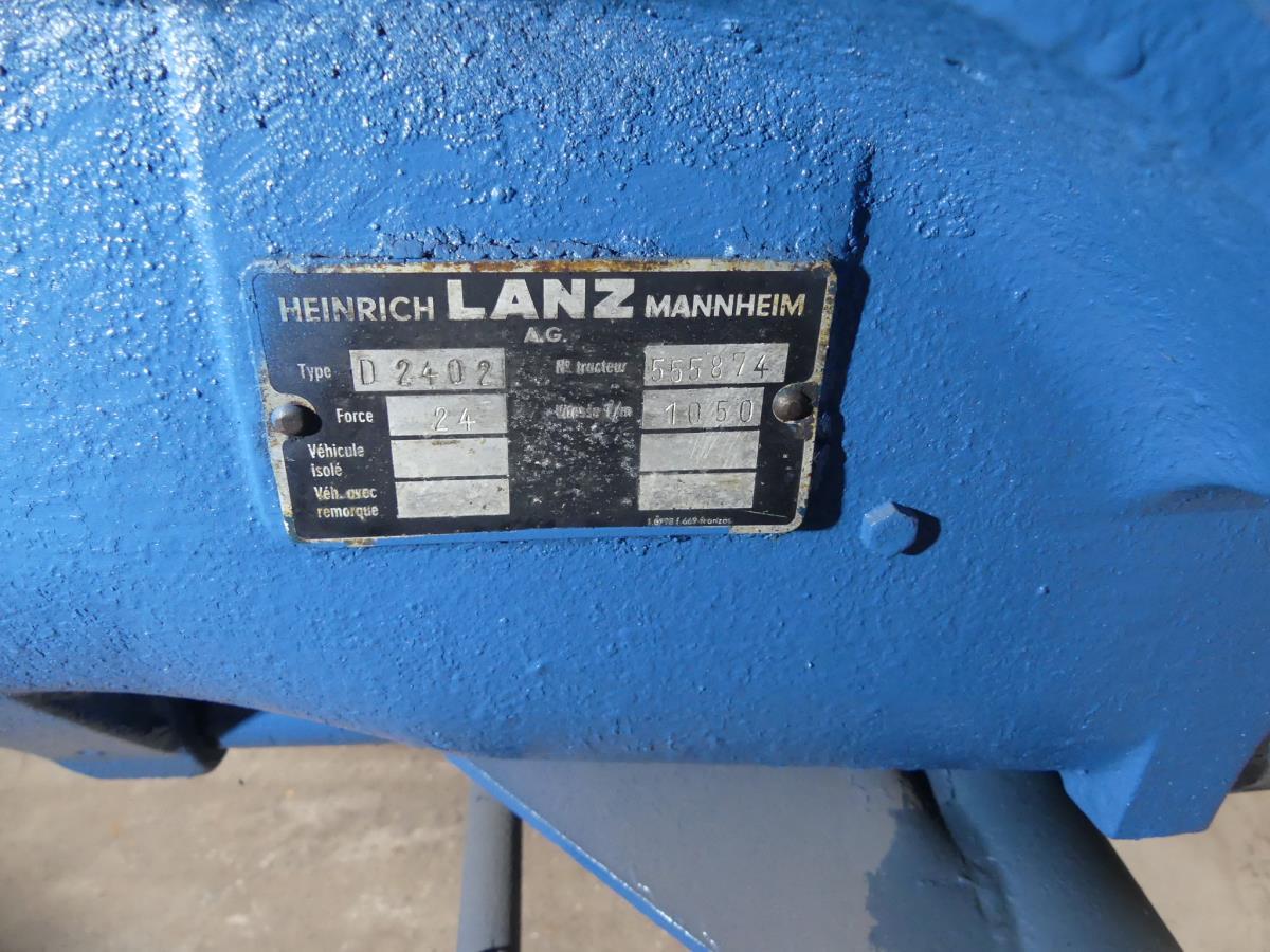 Lanz-Bulldog D2402