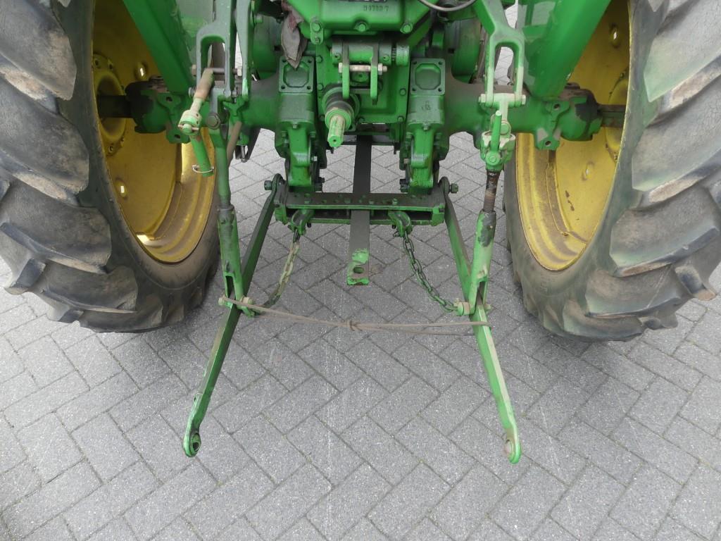 John-Deere 40
