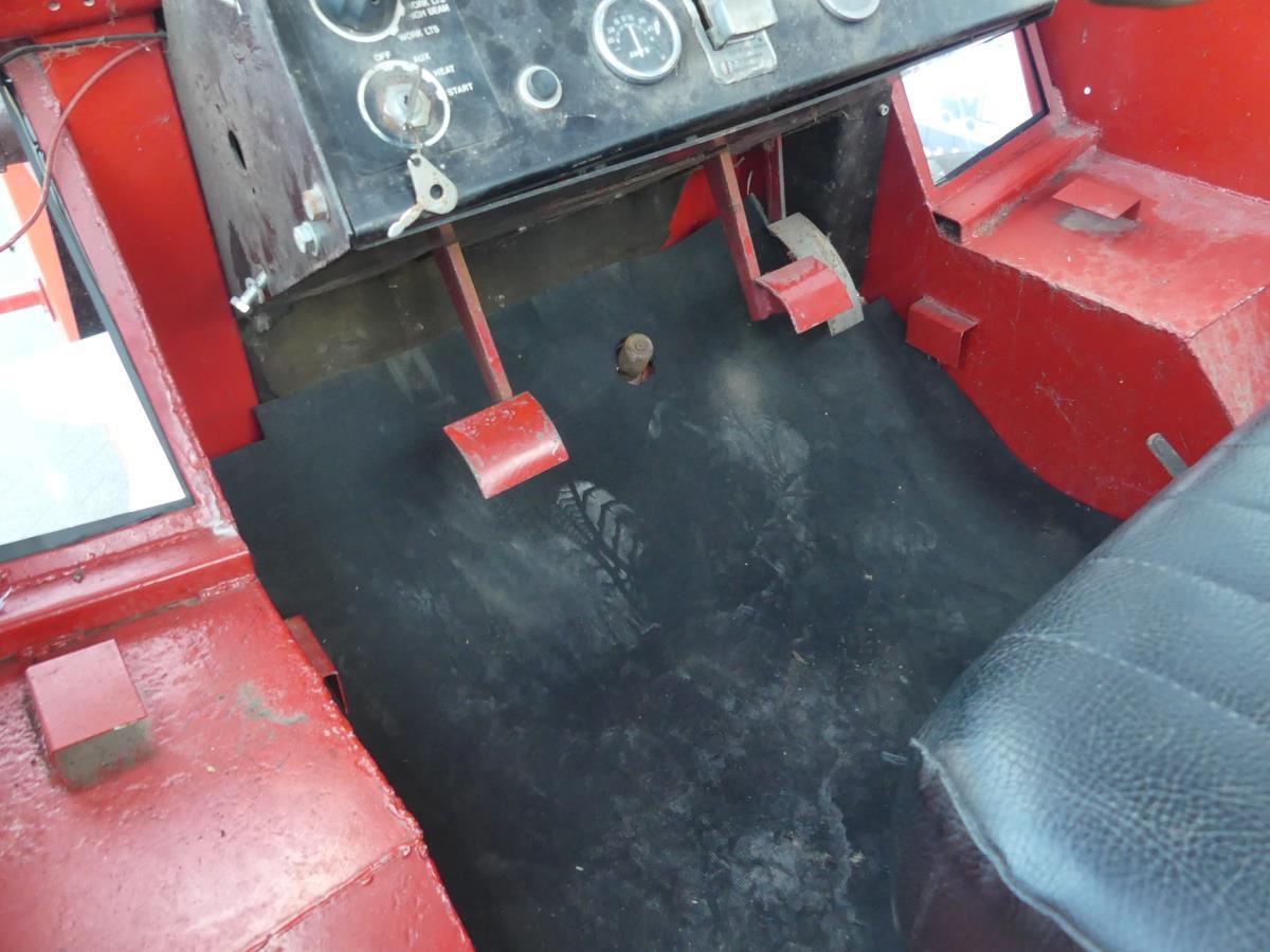 Massey-Ferguson 1200