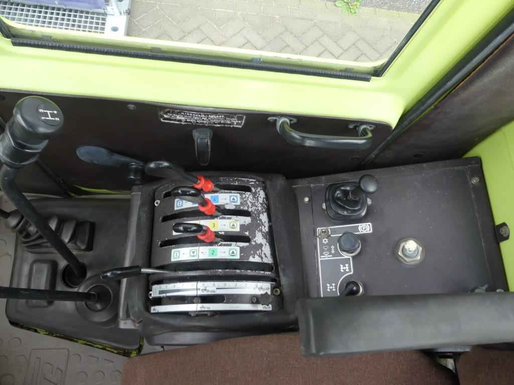 Mercedes Benz Trac 700