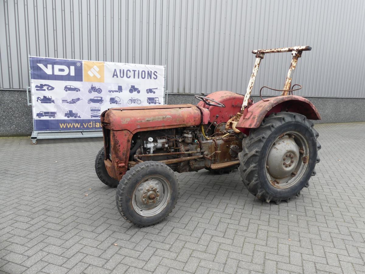 Massey-Ferguson 35