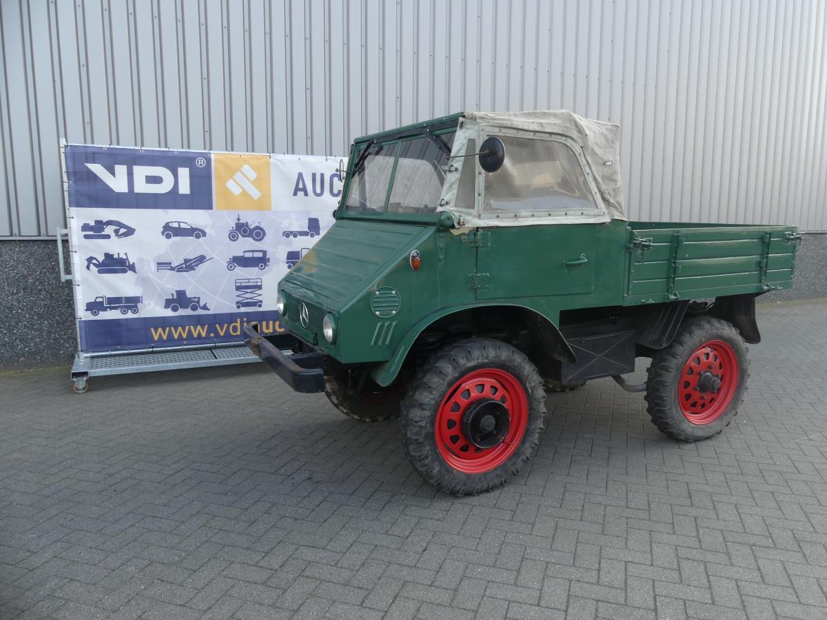 Mercedes-Benz Unimog