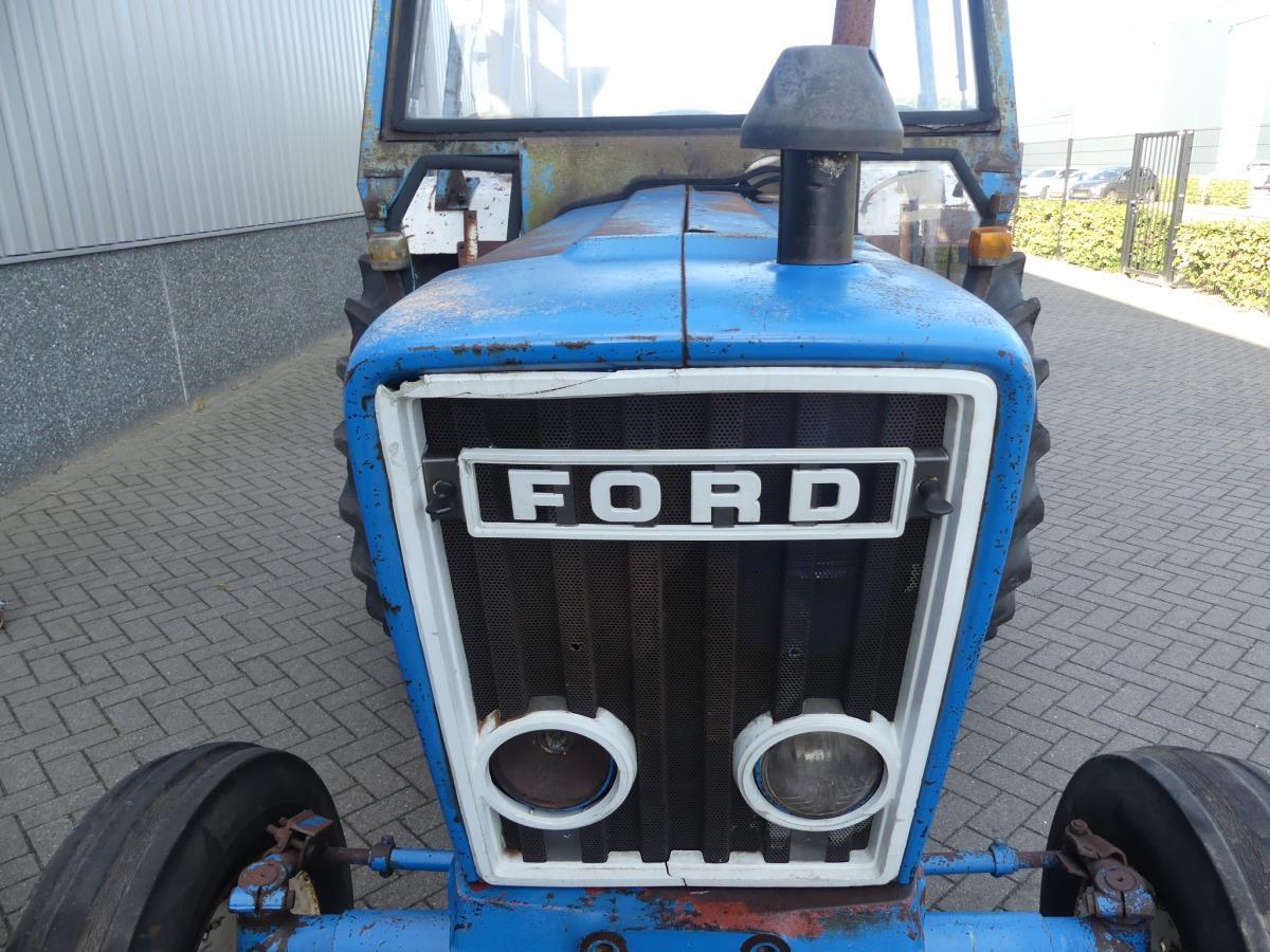 Ford 5600