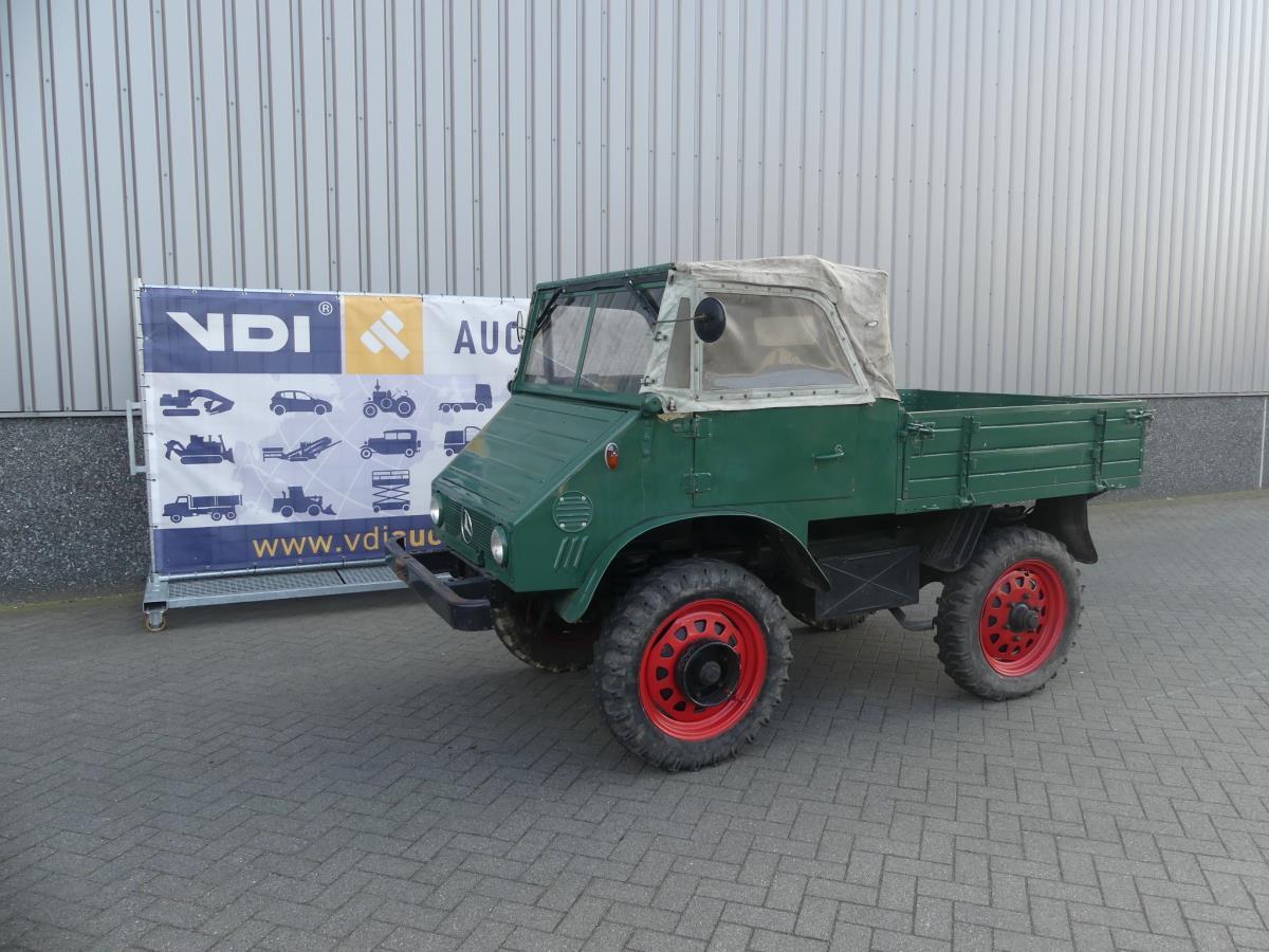 Mercedes-Benz Unimog