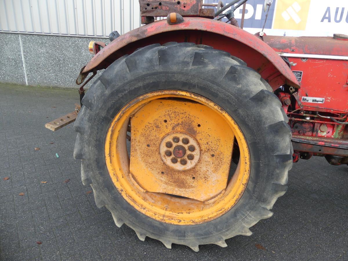 Hanomag Granit R332