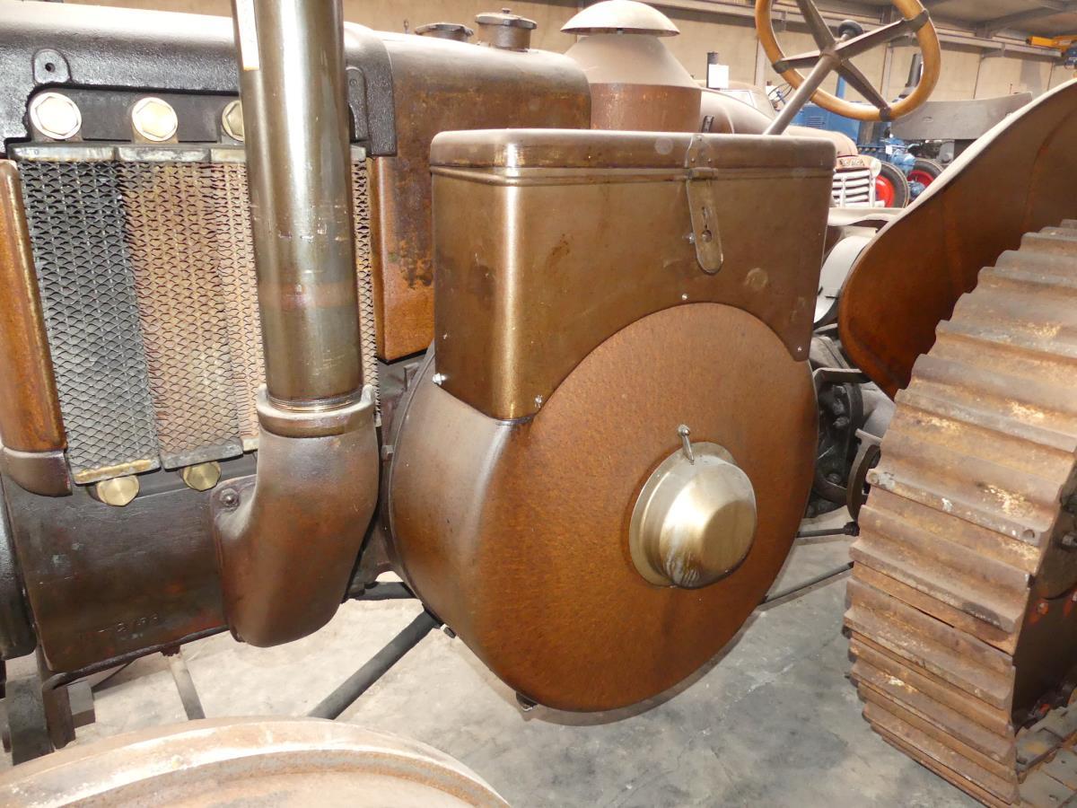 Lanz-Bulldog HR5 half track