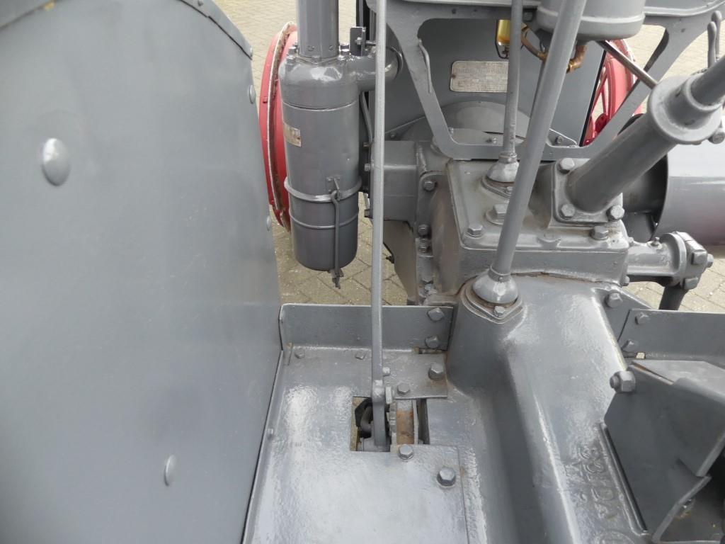 MC Cormick Deering 10/20 