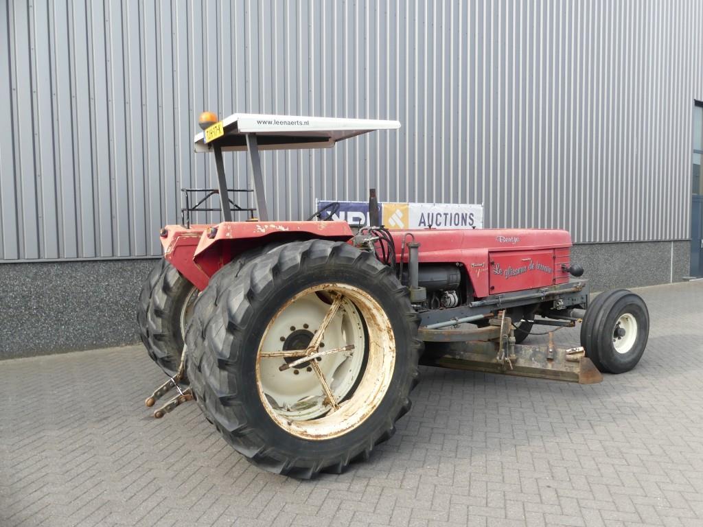 Renault Master 1 Grader