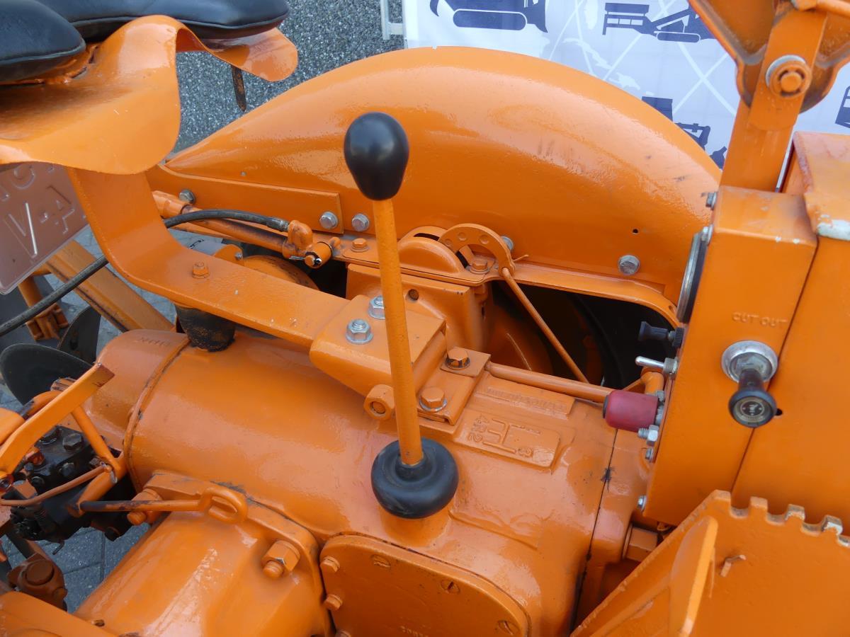 Allis-Chalmers B