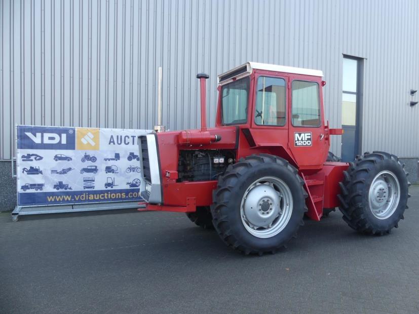 Massey-Ferguson 1200