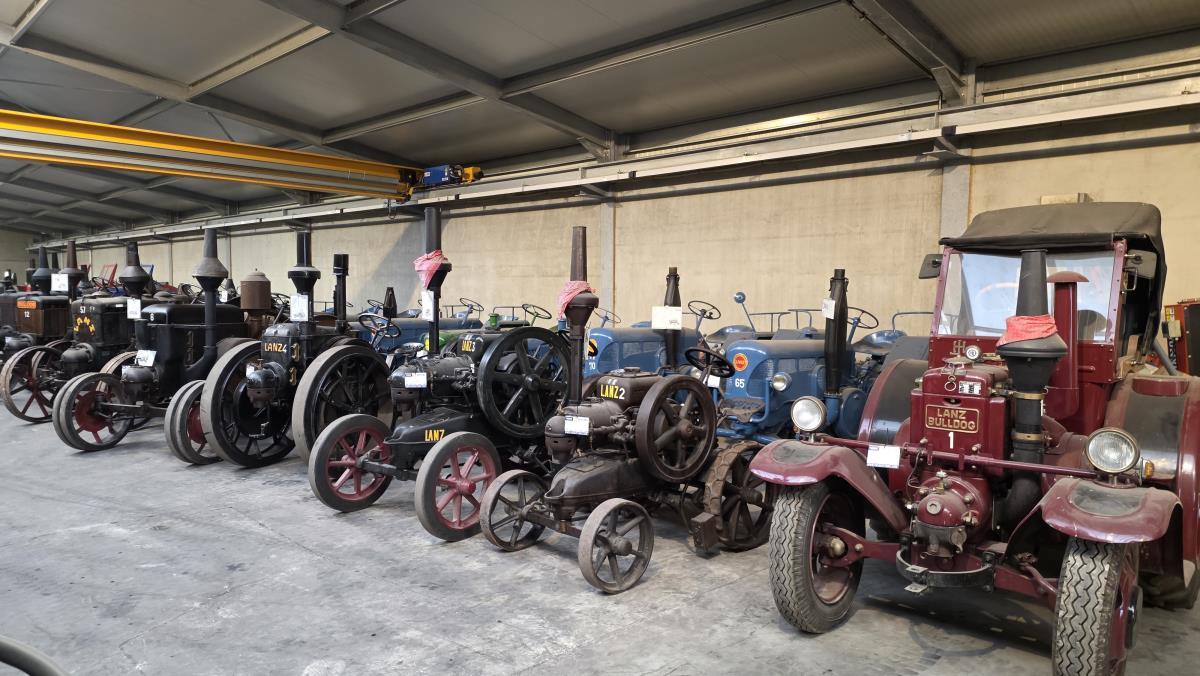 OLDTIMER TRACTOR COLLECTION 