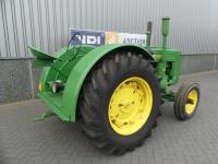John-Deere D