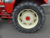 International 1055 4WD