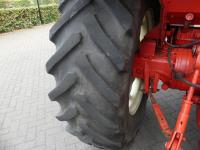 International 1055 4WD