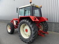 International 1055 4WD