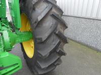 John-Deere 4620