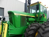 John-Deere 7520