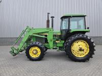 John-Deere 4450 with loader