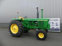 John-Deere 4620