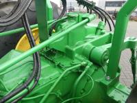 John-Deere 7520