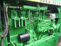 John-Deere 7520