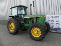 John-Deere 4450
