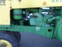 John-Deere 730