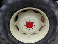 International 1055 4WD