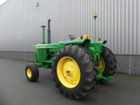 John-Deere 4620